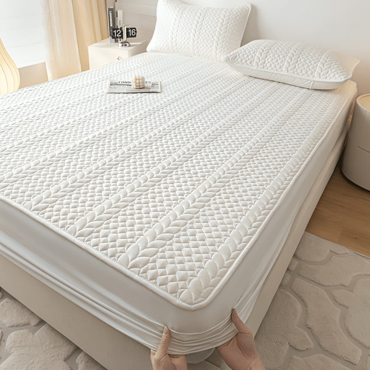 Aqua Secure Quilted Fitted Sheet