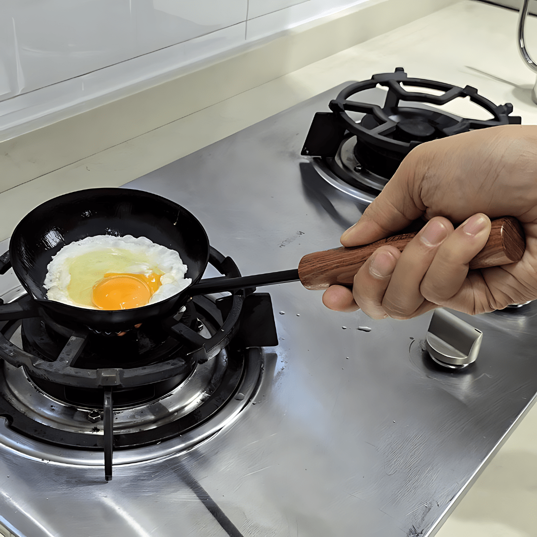 Long Handled Iron Frying Pan