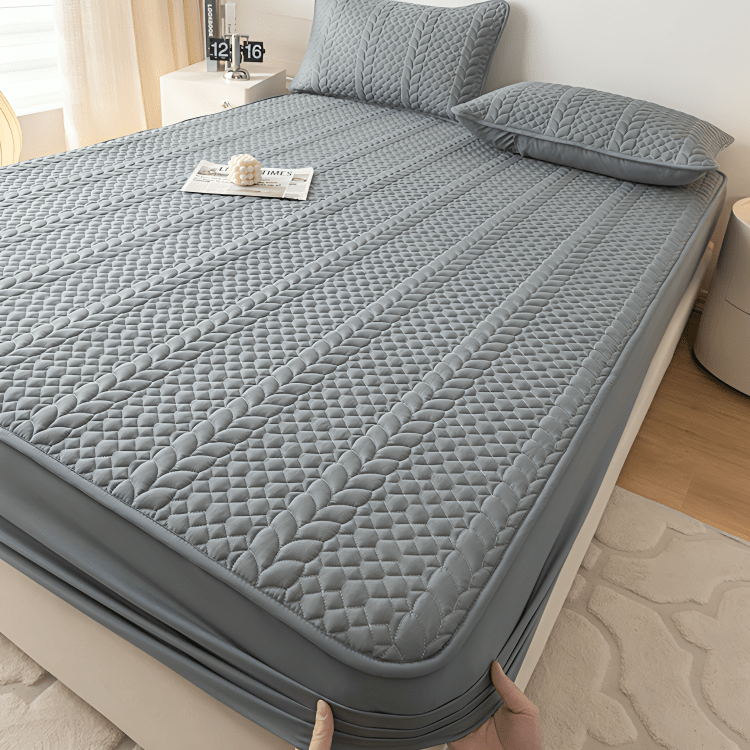Aqua Secure Quilted Fitted Sheet