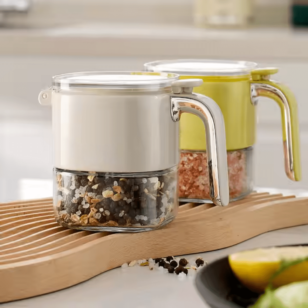 Moisture-Proof Container With Lid and Handle