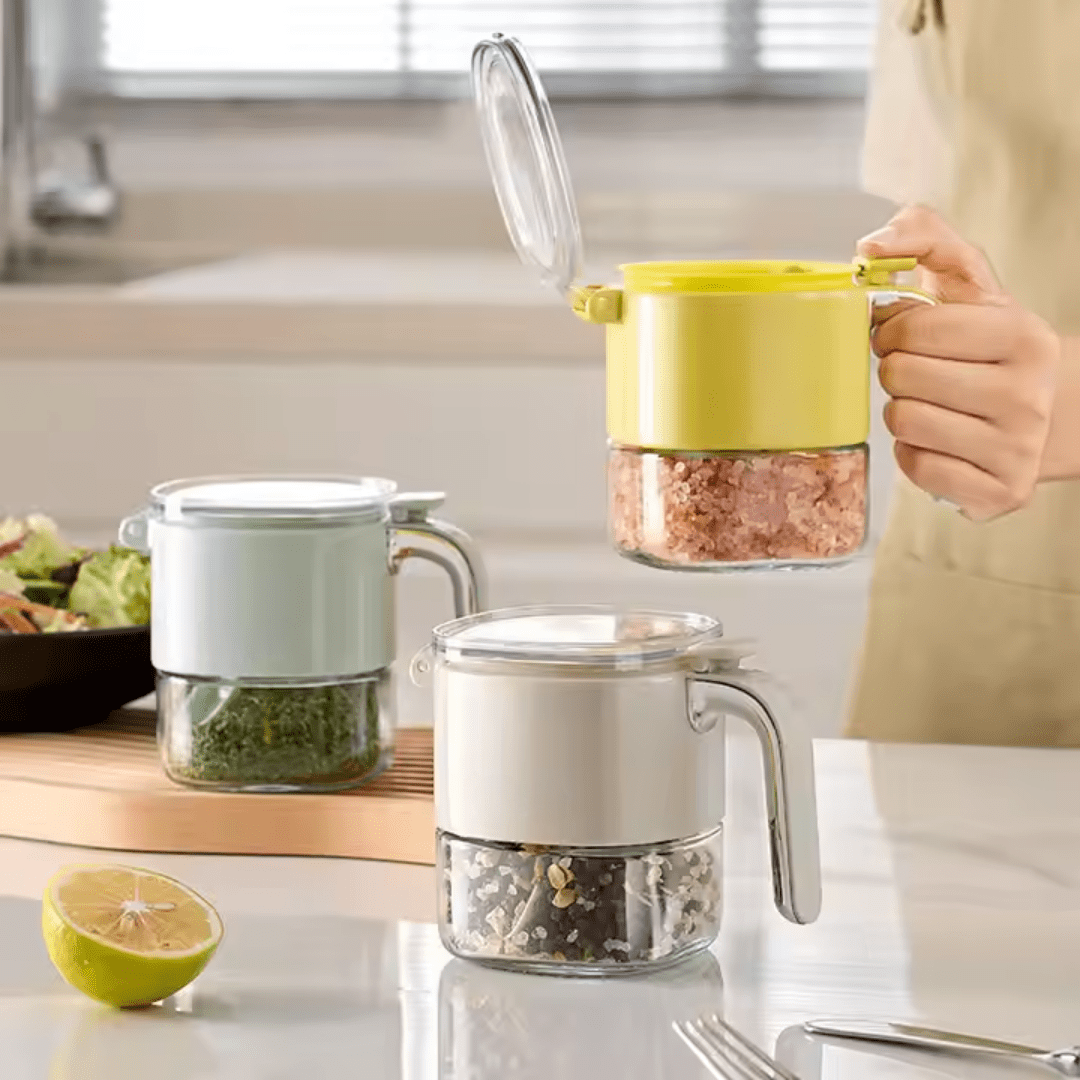 Moisture-Proof Container With Lid and Handle